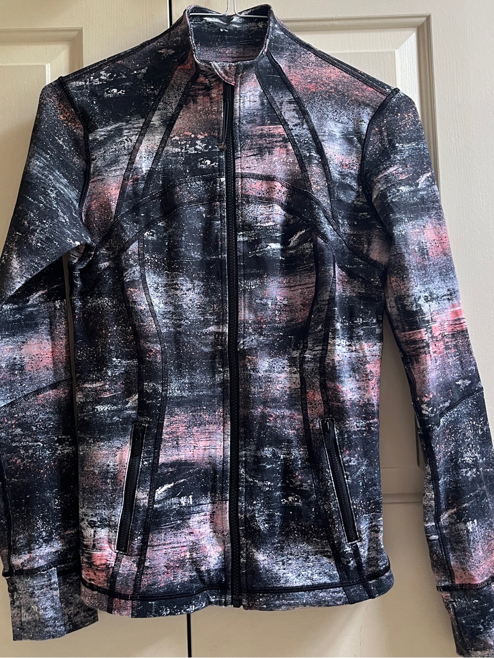 🍒LULULEMON sz 10 DEFINE Jacket AZURITE POPPY CORAL Black/White/Coral-Pink *LUON